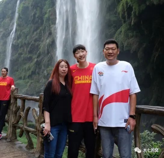 欧美国产视频一区二区